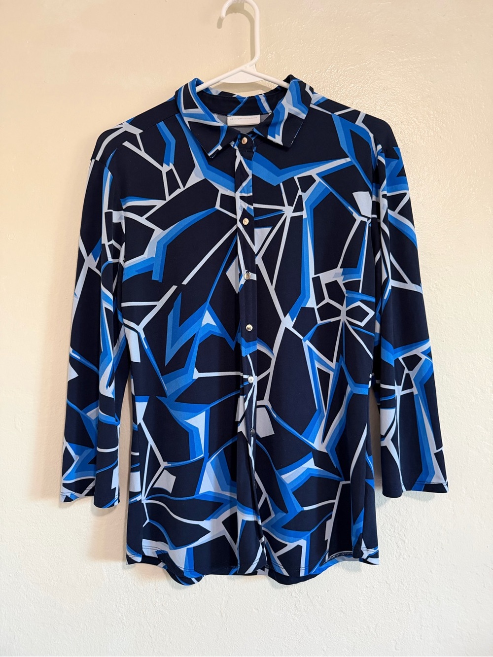 New York & Company Navy Blue Abstract Geometric Button-Up Top